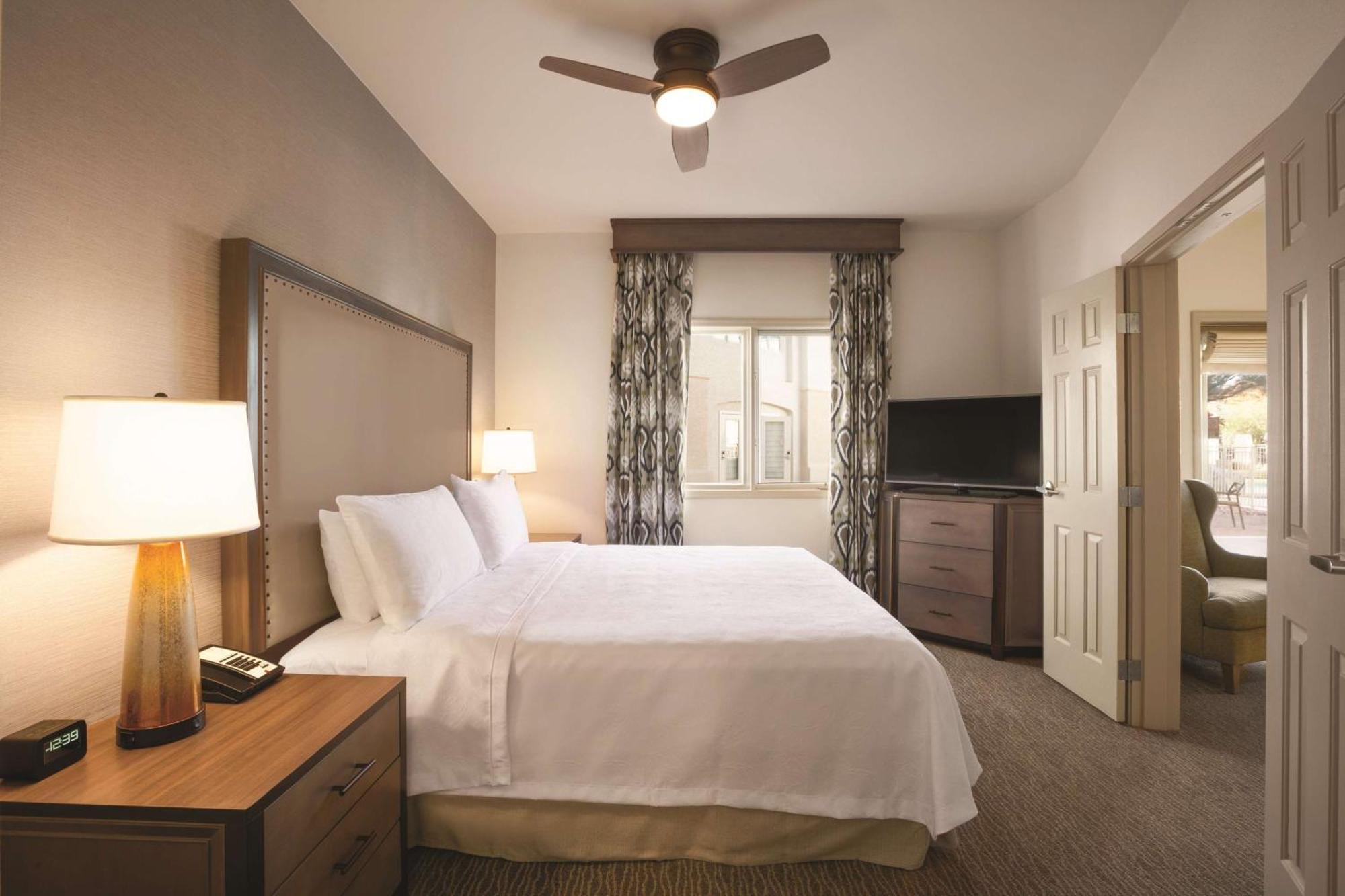 One-Bedroom Suite with Pool View