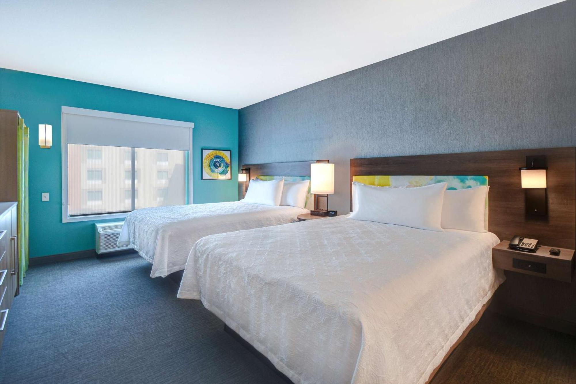 Queen Studio with Two Queen Beds - Non-Smoking