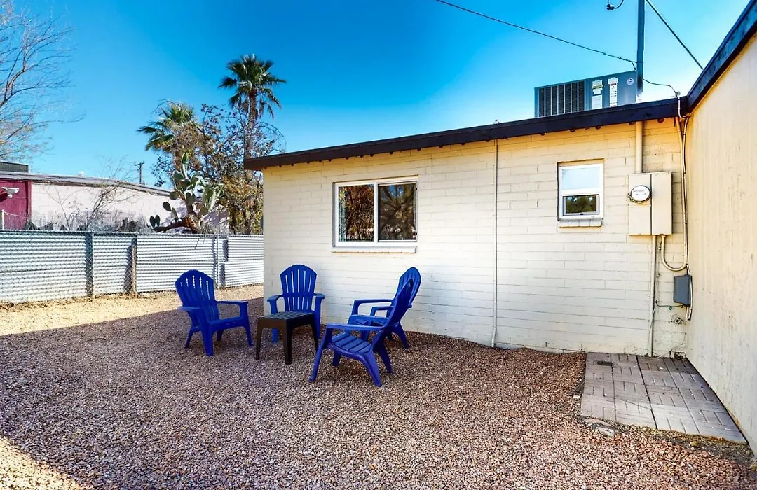 Cozy Tucson Retreat-1
