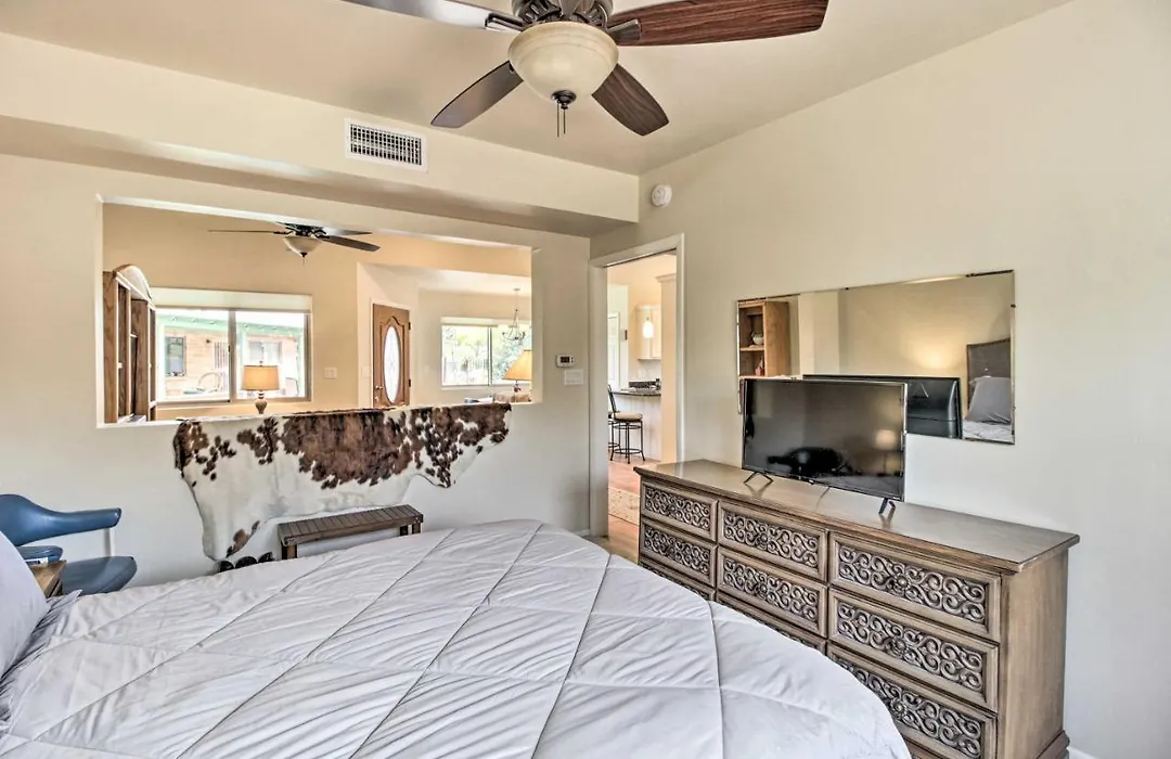 Lovely Tucson Home W/ Private Pool & Hot Tub!-1