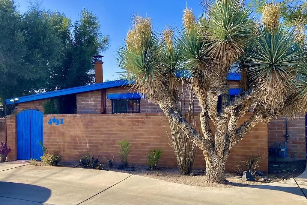 Casa Azul: Pet-Friendly Adobe Oasis in Central Location-1