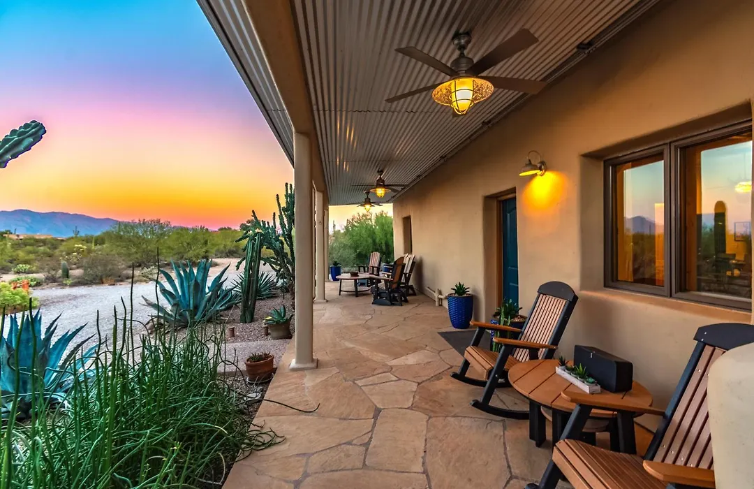 Peaceful Desert Retreat - Stunning Views - Pool Spa, Backyard, Music - Tucson !-1