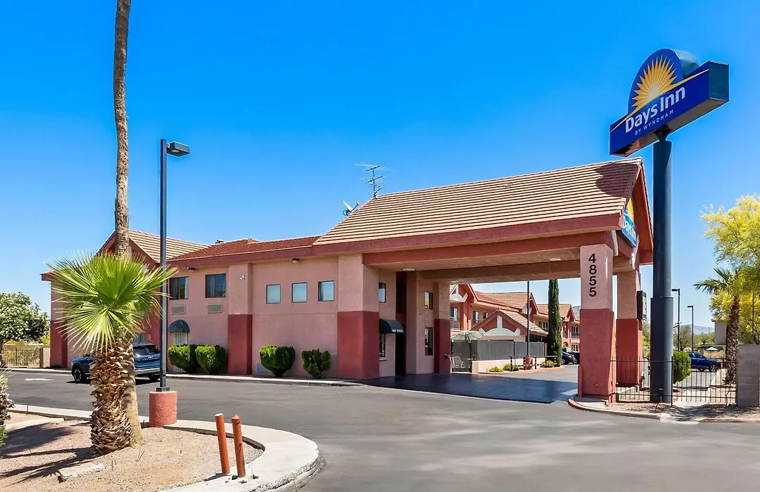 Days Inn By Wyndham Tucson Airport-1