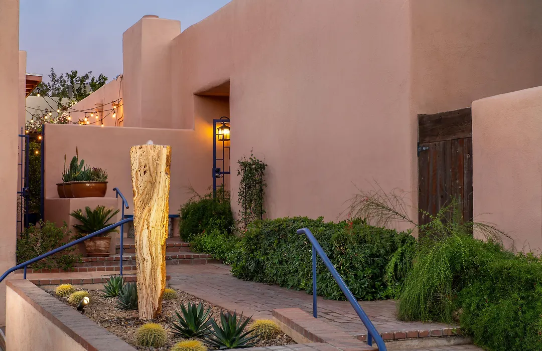 Adobe Rose Inn-1