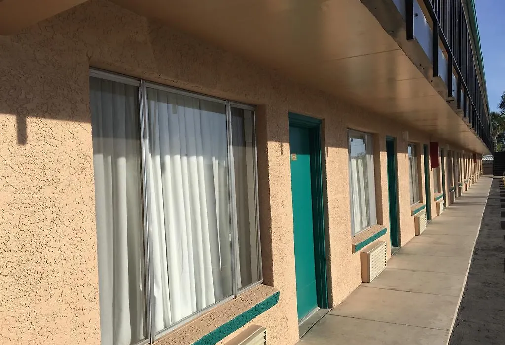 Amazon Motel-1