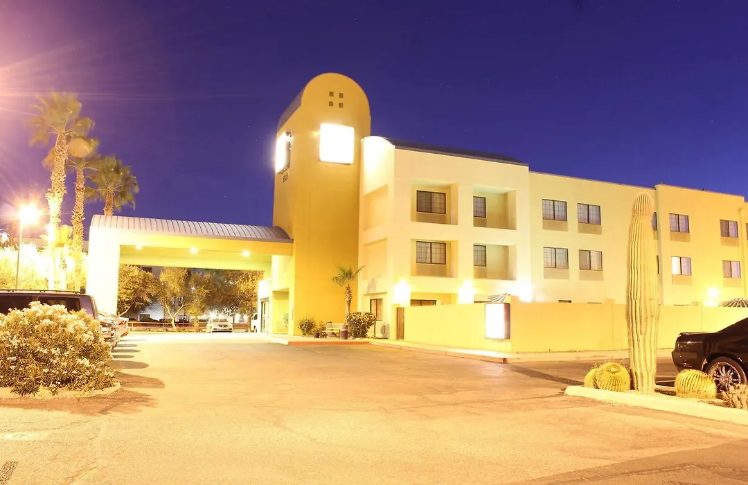 Spark By Hilton Tucson Airport-1