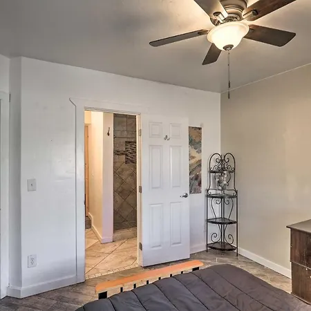 Ranch-Style Retreat With Fire Pit Less Than 1 Mi To U Of A!-3
