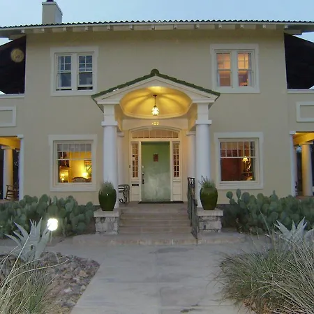 Catalina Park Inn Bed And Breakfast-3