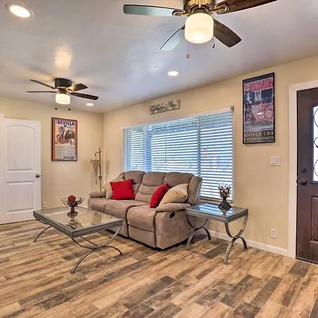 Beautiful Tuscon House About 1 Mi To Downtown!-3
