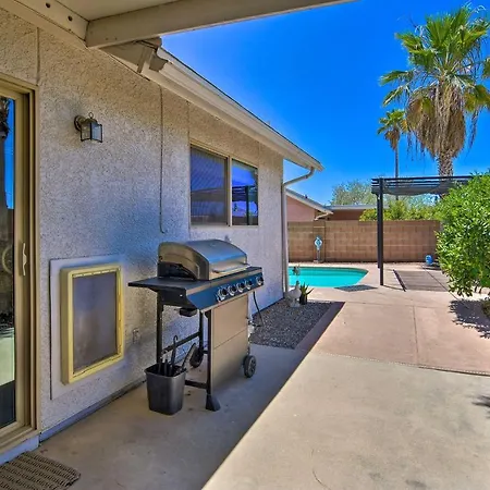 Sun-Lit Tucson Digs With Private Pool And Patio!-2