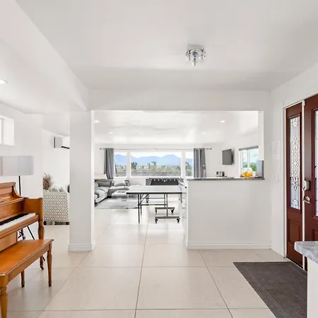 Hill Top - Scenic Villa W Panoramic Views & Pool-3