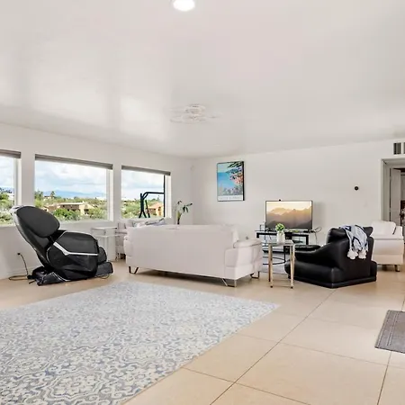 Hill Top - Scenic Villa W Panoramic Views & Pool-2