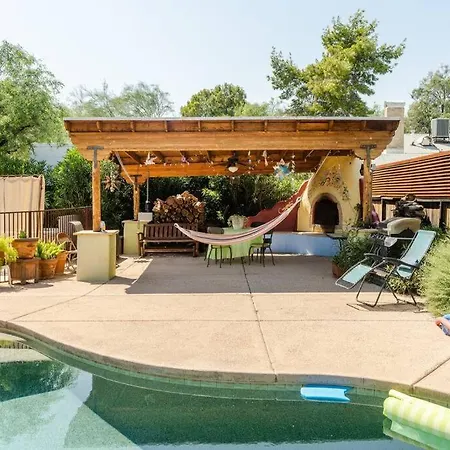 Central House W/ Pool & Hot Tub-2