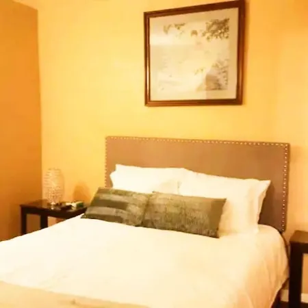 Excellent And Comfy Accommodation In Midtown Tucson-3