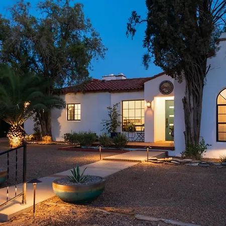 Sam Hughes Inn-2