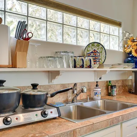 Tucson Cottage With Patio Less Than 2 Mi From Downtown And Ua!-3