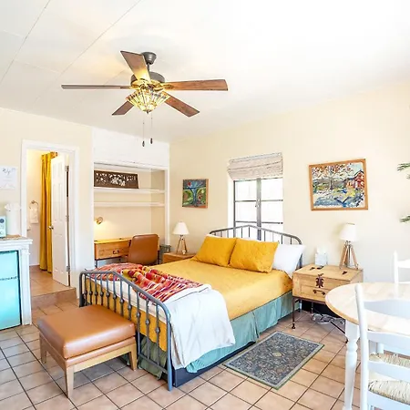 Saguaro Suite - Historic Guesthouse 2 Blocks From The Uofa-3
