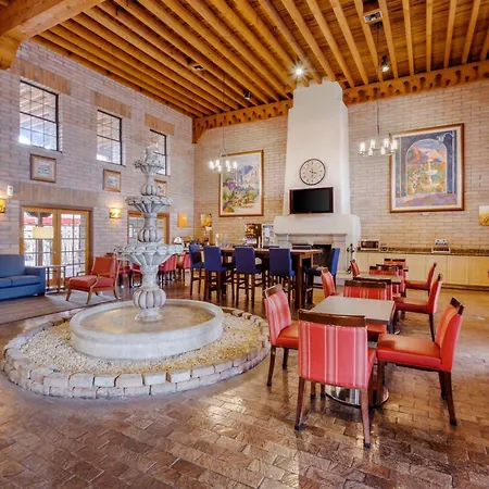Comfort Suites Tucson Near Sabino Canyon-2