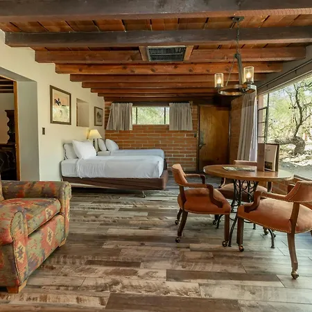 Tanque Verde Guest Ranch-3