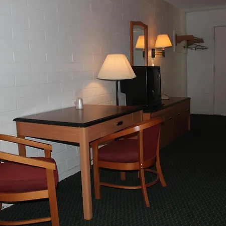 Amazon Motel-2