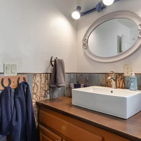 Casita Del Sol Charming Private Studio Cabin-2